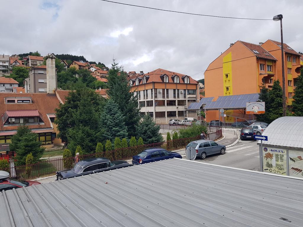 דירות Užice Apartman Galerija מראה חיצוני תמונה